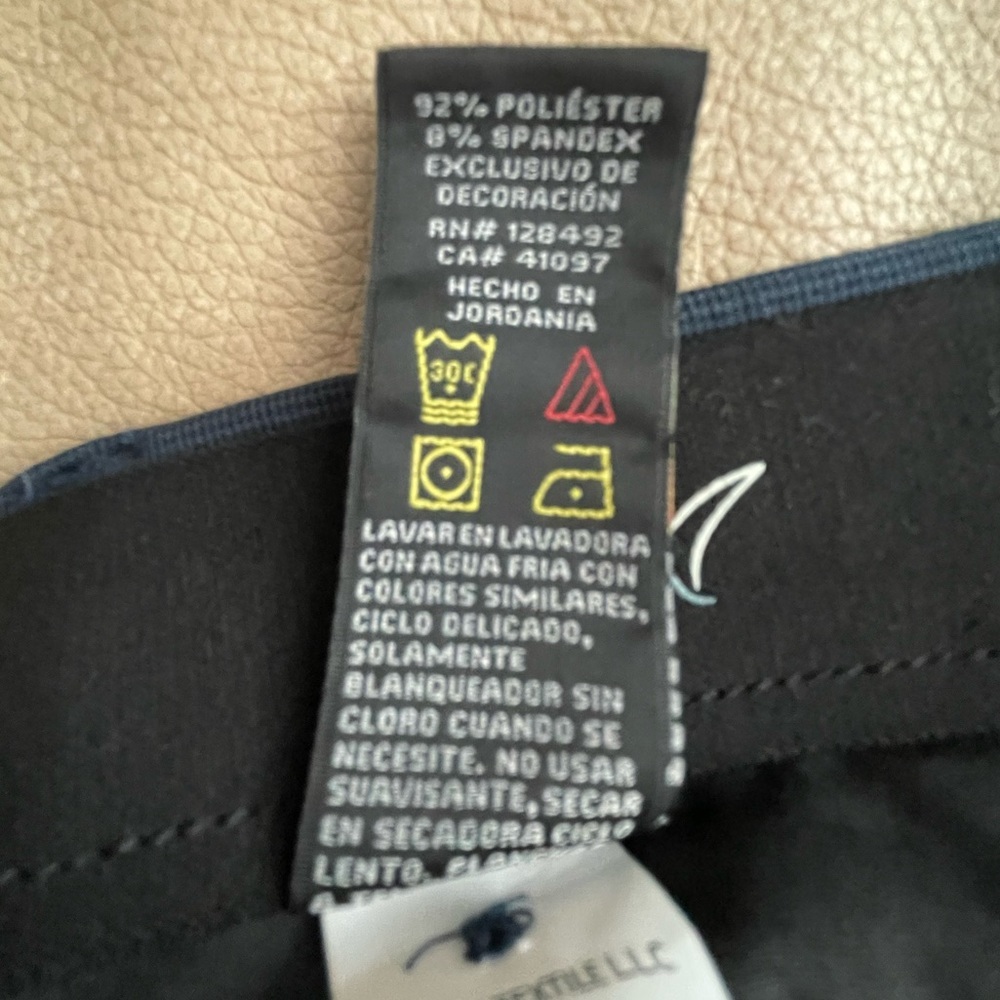NWT Greg Norman Men's Flat Front Stretch High Tech Navy Golf Pants 32x32 - Picture 11 of 12